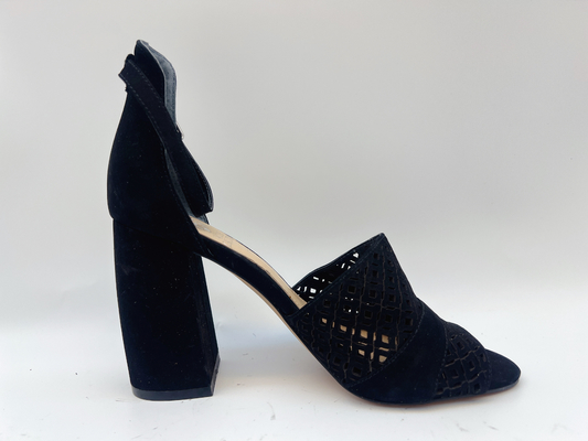 صندل جلد ناعم للسيدات من Nubuck أسود # 6- # 11 مع شبكة صيد علوية
